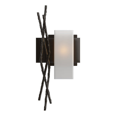 207670 Hubbardton Forge Brindille Sconce 12