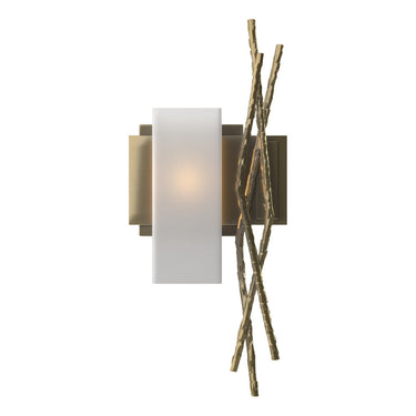 207670 Hubbardton Forge Brindille Sconce 13