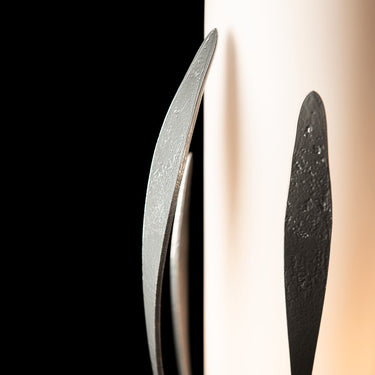 Dahlia Cylindrical Table Lamp 1