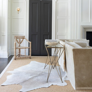 Fredrick Ramond Rene Medium Single Light Sconce in Distressed Brass Finish Alternative Image 9