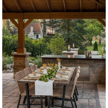Hinkley Alford Place Outdoor Medium Six Light Linear Chandelier Alternative Image 8
