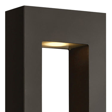 Hinkley Atlantis LED Outdoor Large Wall Mount Lantern - HL1644 Alternative Image 3