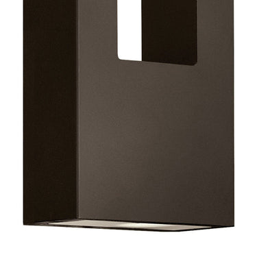 Hinkley Atlantis LED Outdoor Medium Wall Mount Lantern - HL1648 Alternative Image 2