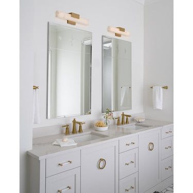 Hinkley Cadiz Medium LED Vanity Wall Sconce Alternative Image 17