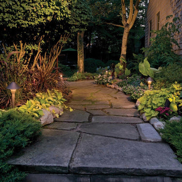 Hinkley Hardy Island Path Light Alternative Image 12V LED Large Classic Path Light Alternative Image 9