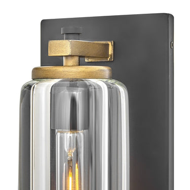Hinkley Lourde LED Outdoor Large Wall Mount Lantern Alternative Image 2