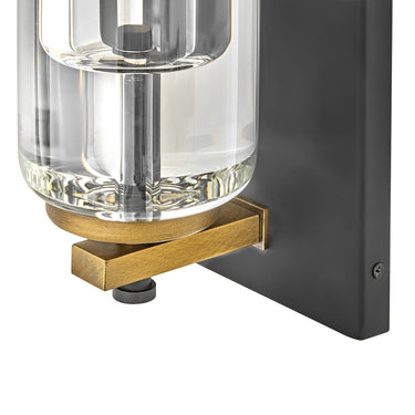 Hinkley Lourde LED Outdoor Large Wall Mount Lantern Alternative Image 3