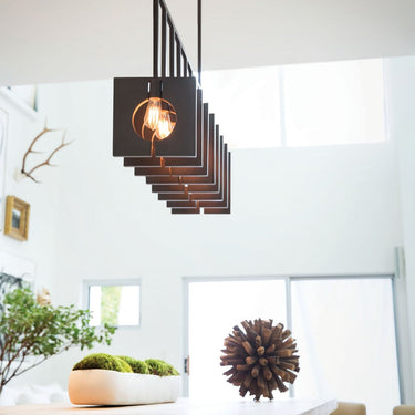 Hinkley Ludlow Small Eight Light Linear Pendant Alternative Image 4
