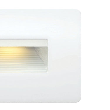 Hinkley Luna LED Alternative Image 2700K Step Light Alternative Image 120v Horizonal Alternative Image 1