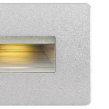 Hinkley Luna LED Alternative Image 2700K Step Light Alternative Image 120v Horizonal Alternative Image 10