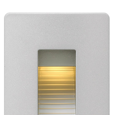 Hinkley Luna LED Alternative Image 2700K Step Light Alternative Image 120v Vertical Alternative Image 7