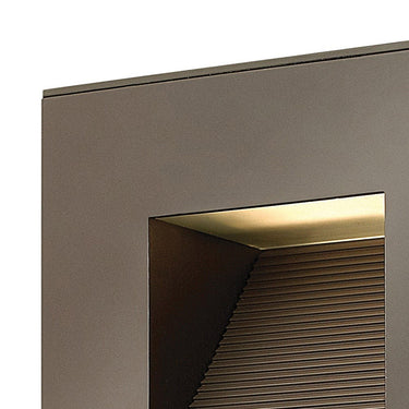 Hinkley Luna LED Outdoor Small Wall Mount Lantern Alternative Image 2