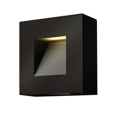 Hinkley Luna LED Outdoor Small Wall Mount Lantern Alternative Image 3