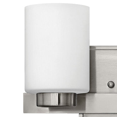 Hinkley Miley Small Two Light Vanity Wall Sconce Alternative Image 4