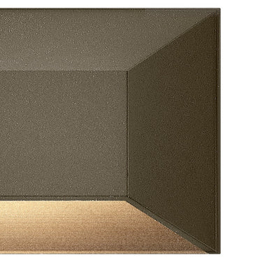 Hinkley Nuvi Alternative Image 12V Large Rectangular Deck Sconce Alternative Image 2