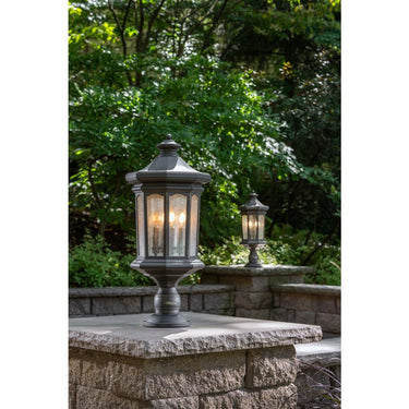 Hinkley Raley Outdoor Large Post Mount Lantern Alternative Image 9