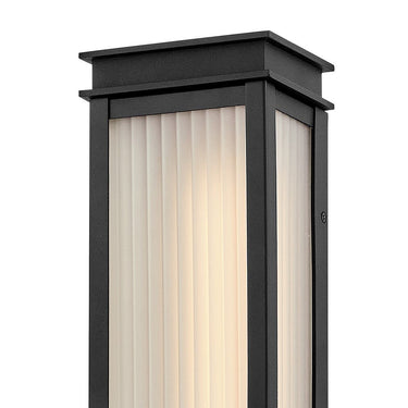Hinkley Rockwell Outdoor Medium Wall Mount Lantern Alternative Image 2