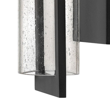 Hinkley Shelter LED Outdoor Medium Wall Mount Lantern in Black Finish Alternative Image 3