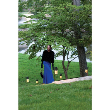 Hinkley Shelter LED Path Light Alternative Image 10