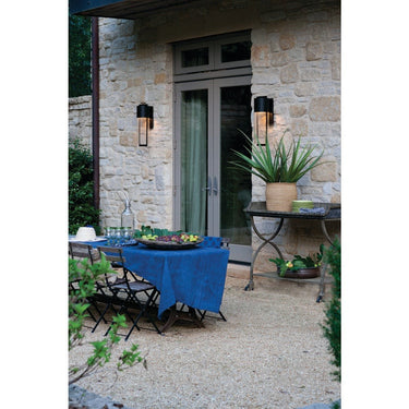 Hinkley Shelter Outdoor Medium Wall Mount Lantern in Black Finish Alternative Image 6
