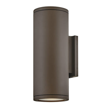 Hinkley Silo LED Outdoor Medium Up/Down Wall Mount Lantern 