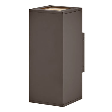 Hinkley Tetra LED Outdoor Small Wall Mount Lantern Up/Down Alternative Image 4