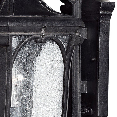 Hinkley Trafalgar Outdoor Medium Wall Mount Lantern Alternative Image 2