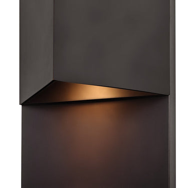 Hinkley Treva LED Outdoor Large Wall Mount Lantern Alternative Image 3