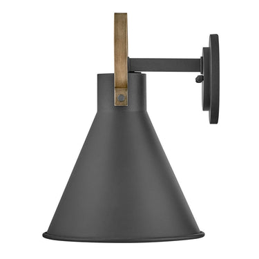 Hinkley Winnie LED Outdoor Small Wall Mount Lantern Alternative Image 1