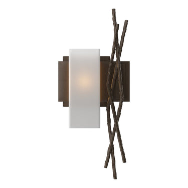 207670 Hubbardton Forge Brindille Sconce