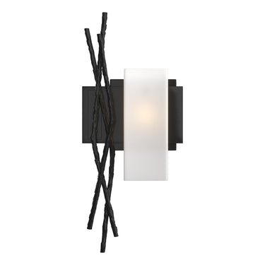 207670 Hubbardton Forge Brindille Sconce
