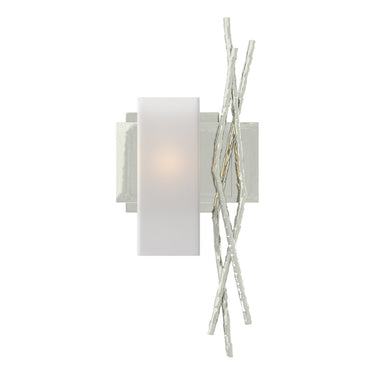207670 Hubbardton Forge Brindille Sconce