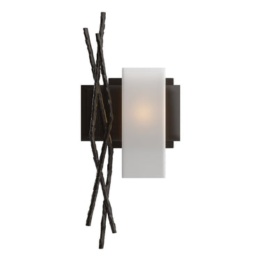 207670 Hubbardton Forge Brindille Sconce