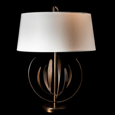 Hubbardton Forge Dahlia Table Lamp 3