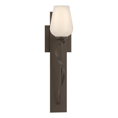 203030 Hubbardton Forge Flora Sconce