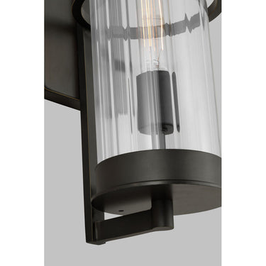 Visual Comfort Studio 8726701 Large One Light Outdoor Wall Lantern